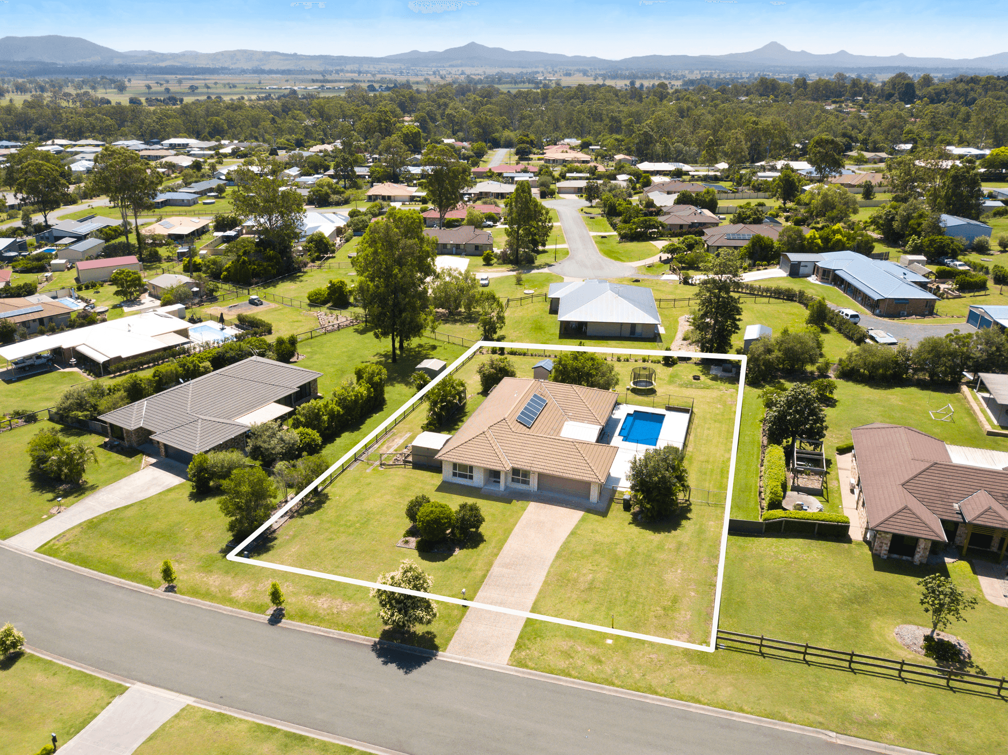 38 Carrigan Way, GLENEAGLE, QLD 4285