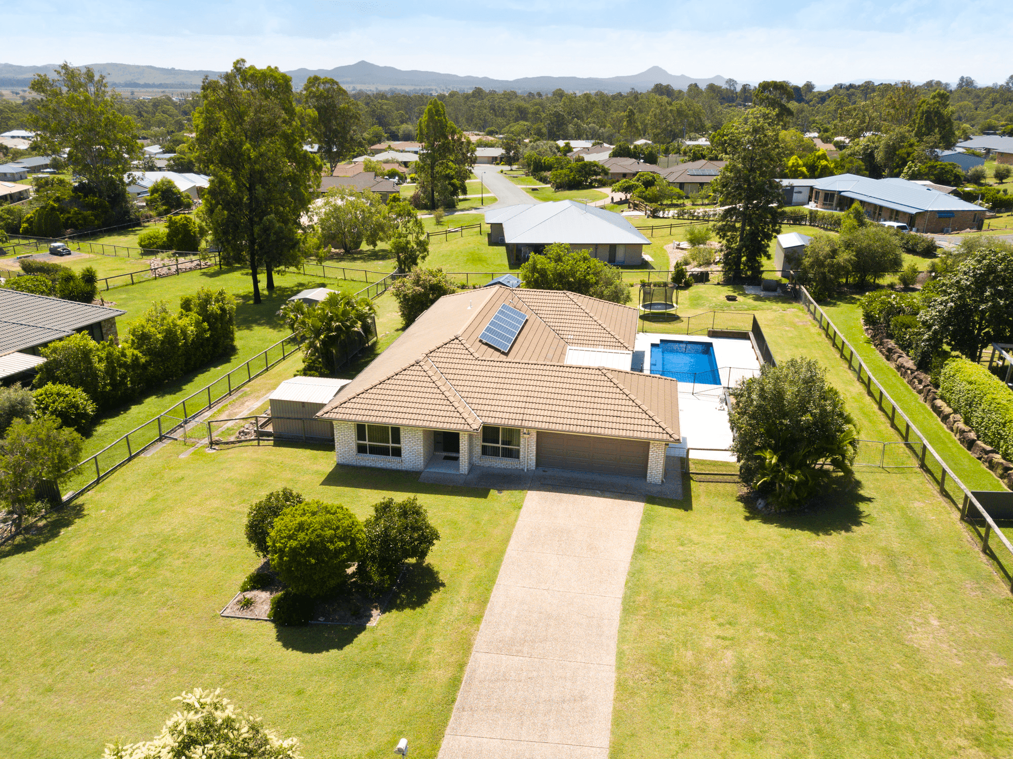 38 Carrigan Way, GLENEAGLE, QLD 4285