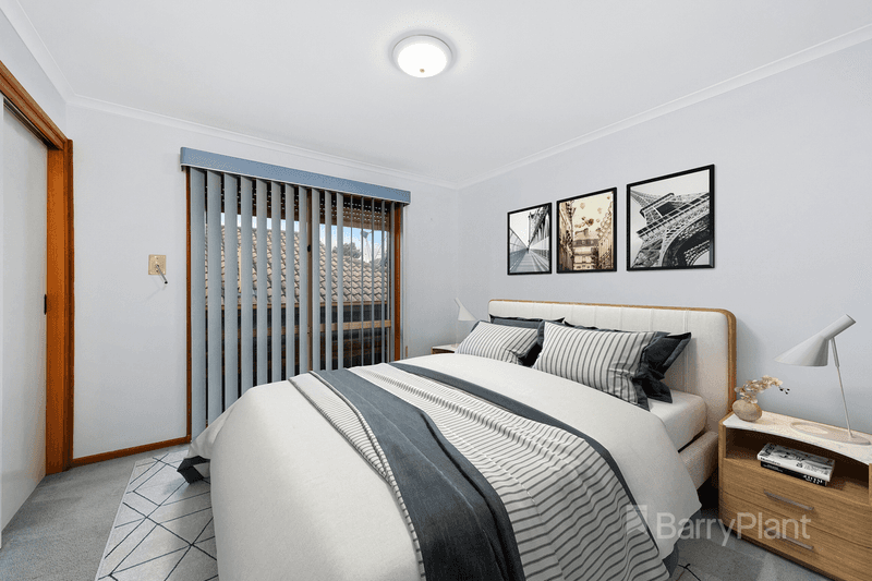 10 Mulwala Gardens, St Albans, VIC 3021