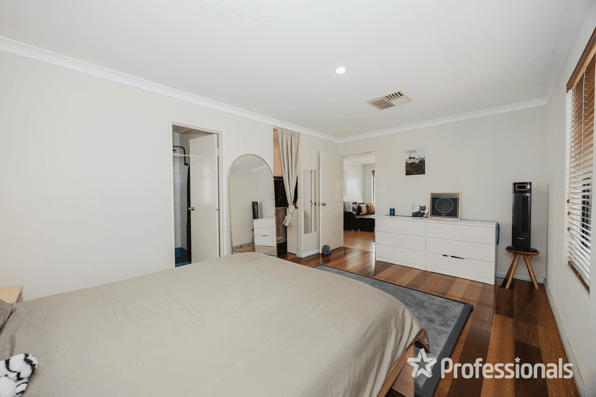 5 Leopold Turn, ELLENBROOK, WA 6069