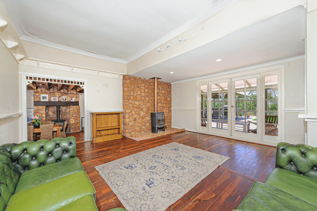 2420 Riley Road, PARKERVILLE, WA 6081