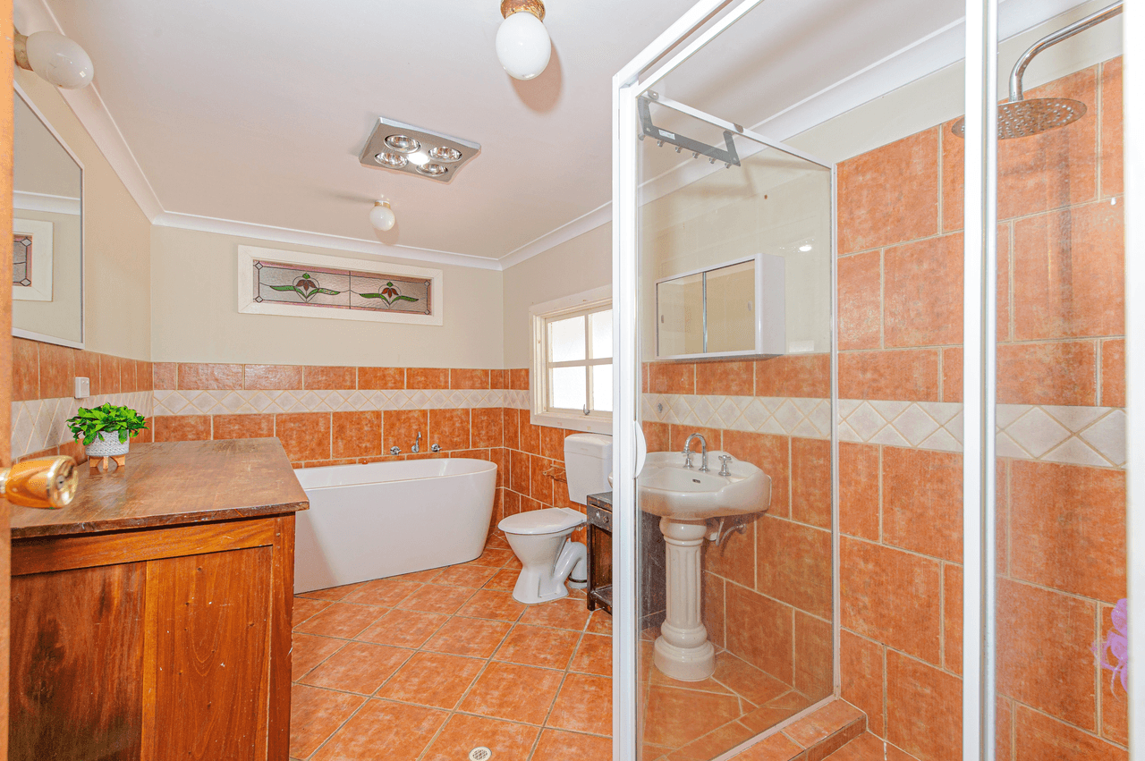 2420 Riley Road, PARKERVILLE, WA 6081