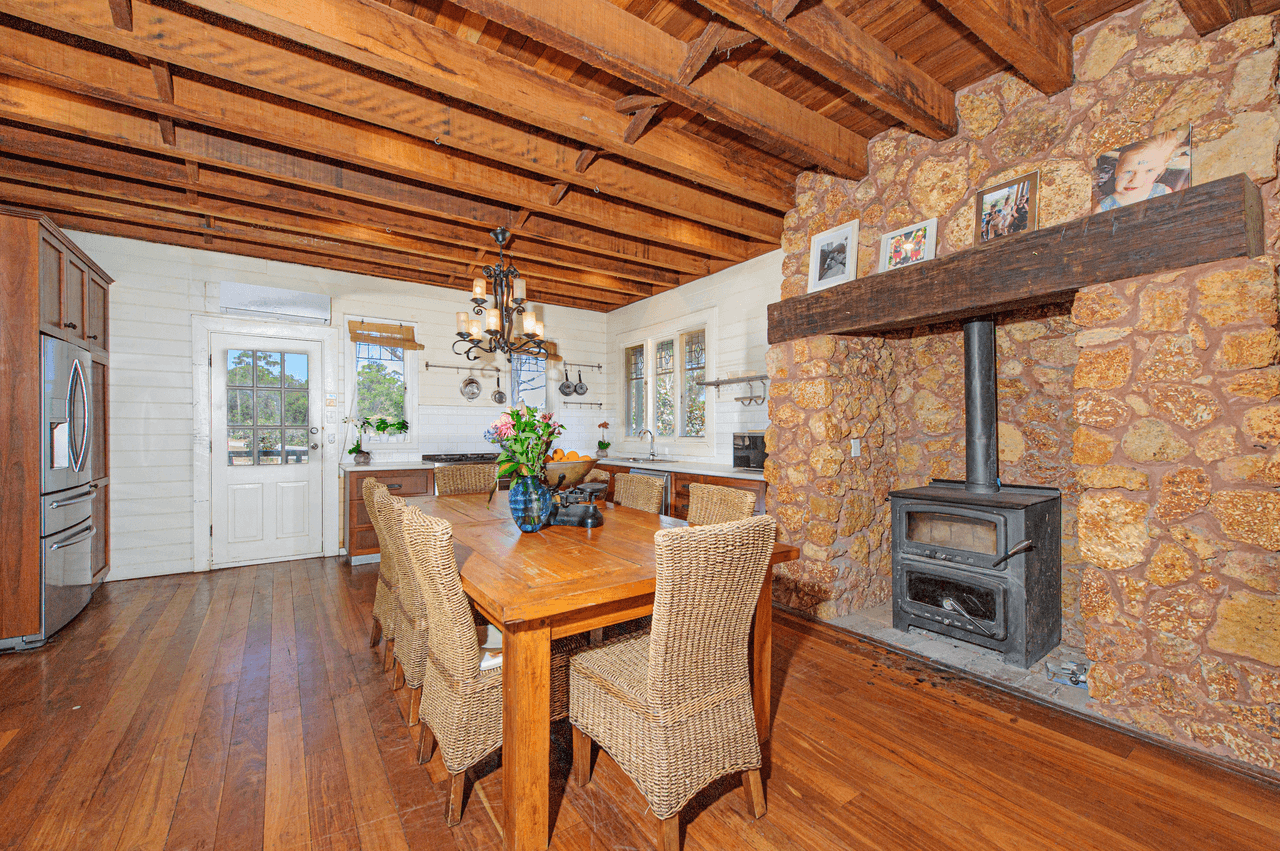 2420 Riley Road, PARKERVILLE, WA 6081