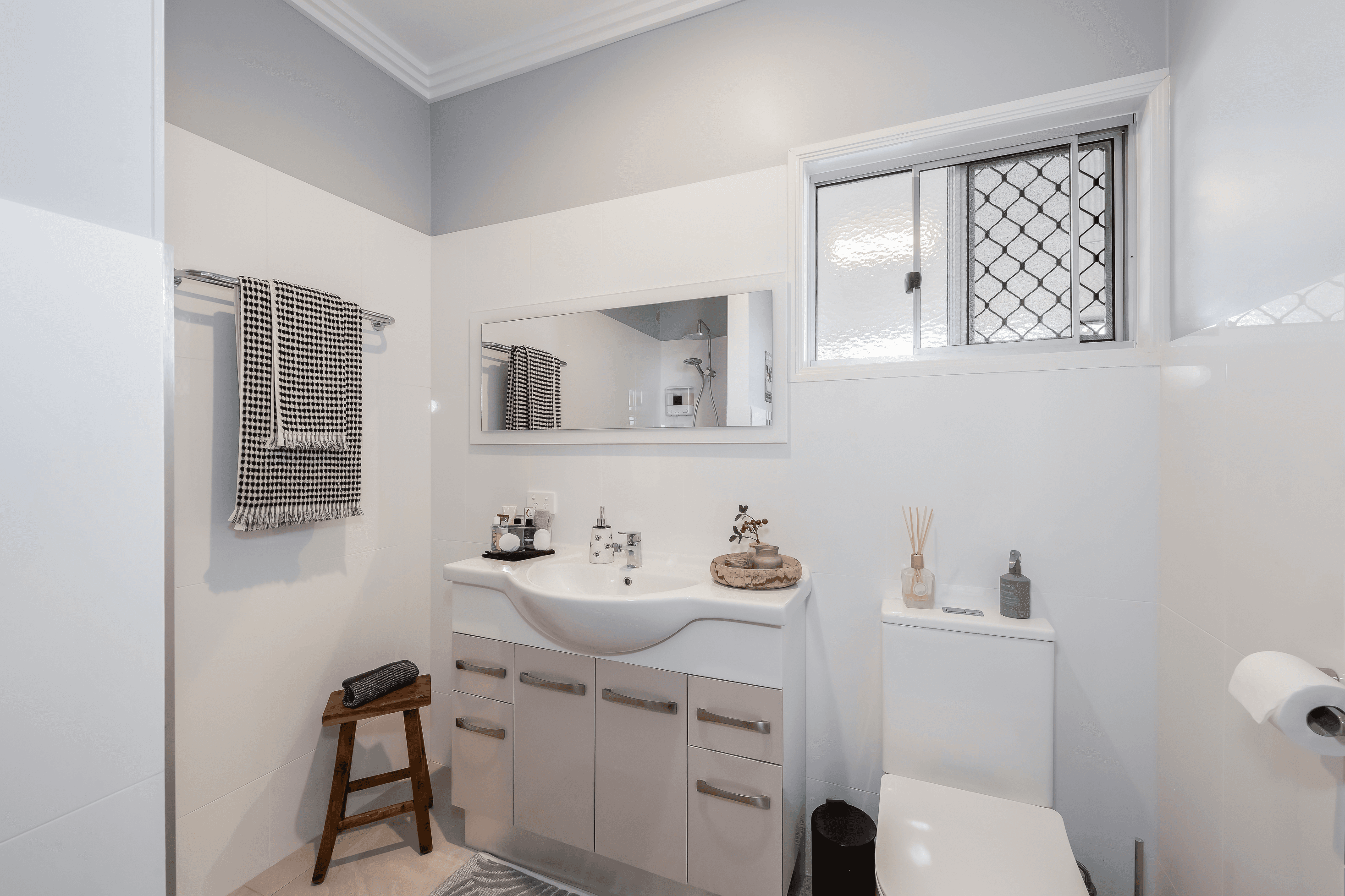 11 Redbank Court, CORDALBA, QLD 4660