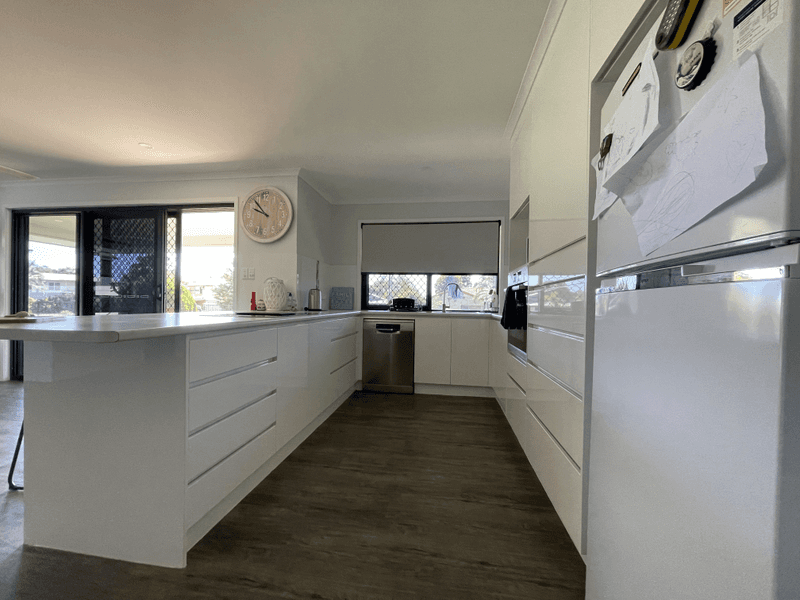 18 Flight Dr, Moranbah, QLD 4744