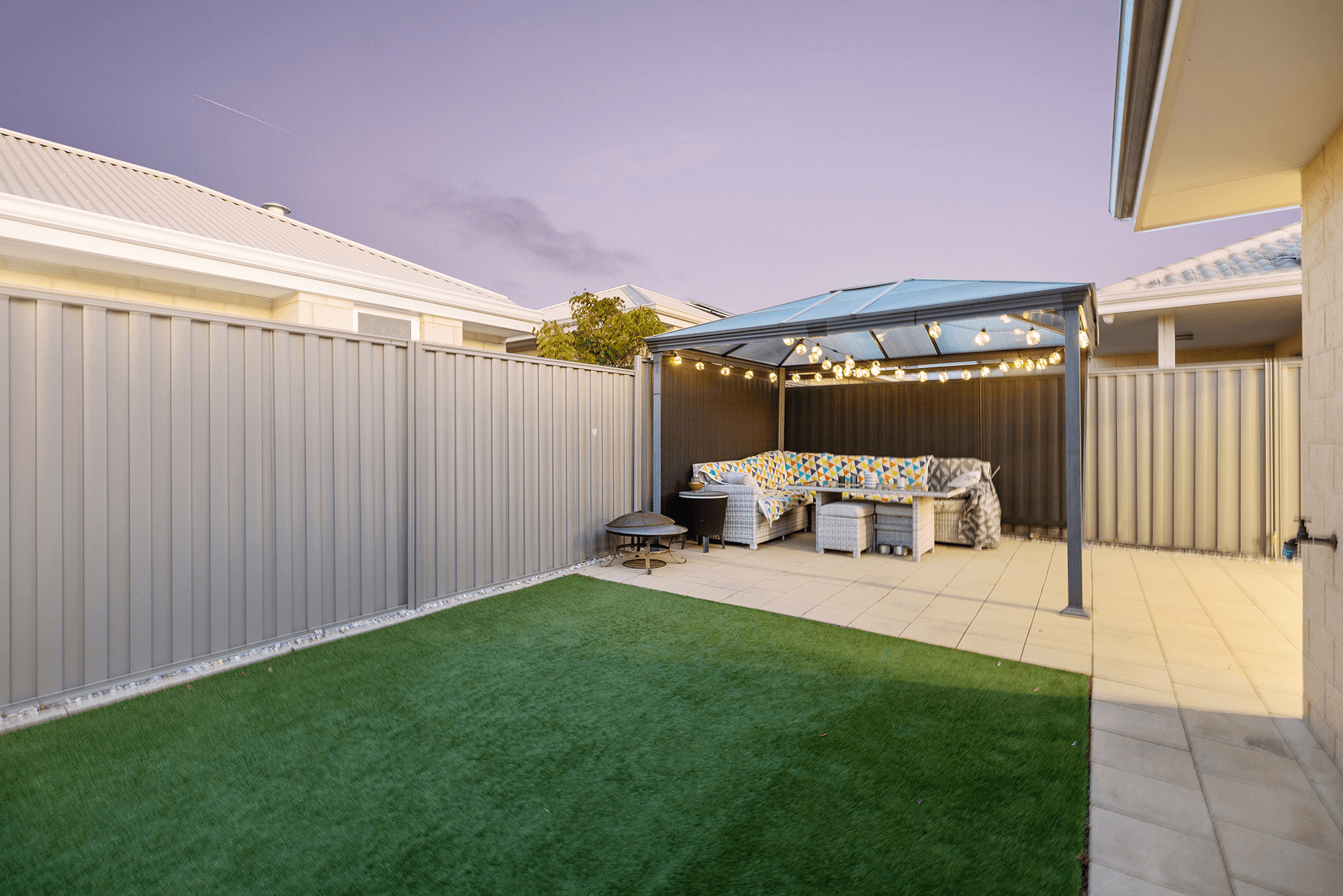 22 Doryanthes Avenue, PIARA WATERS, WA 6112