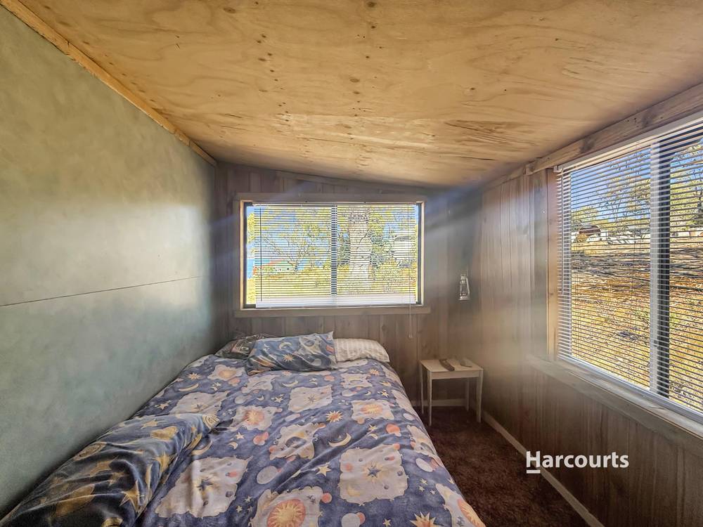 37 Wallace Road, DOCTORS POINT, TAS 7304