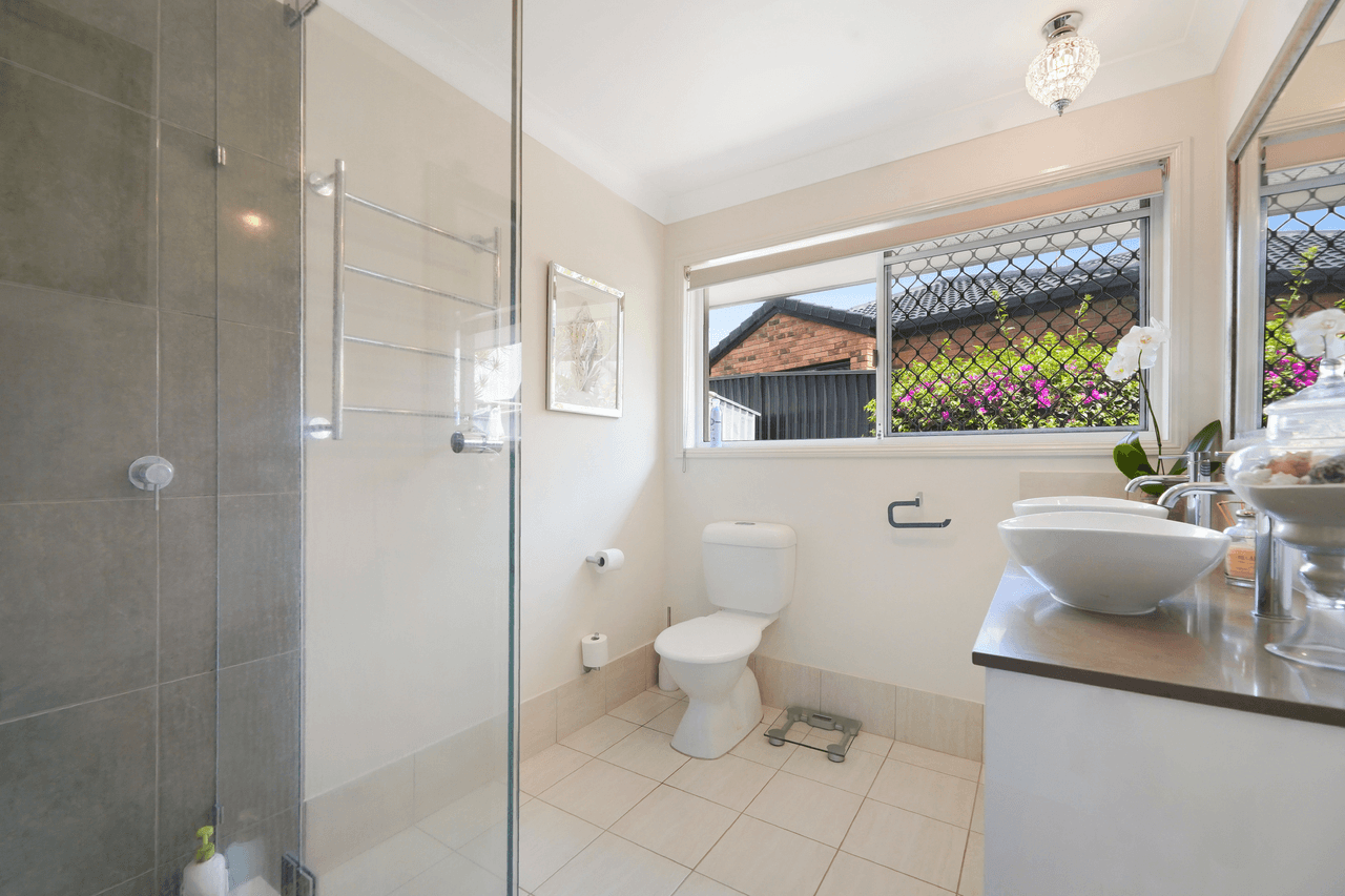 74 Tullamarine Drive, ROBINA, QLD 4226