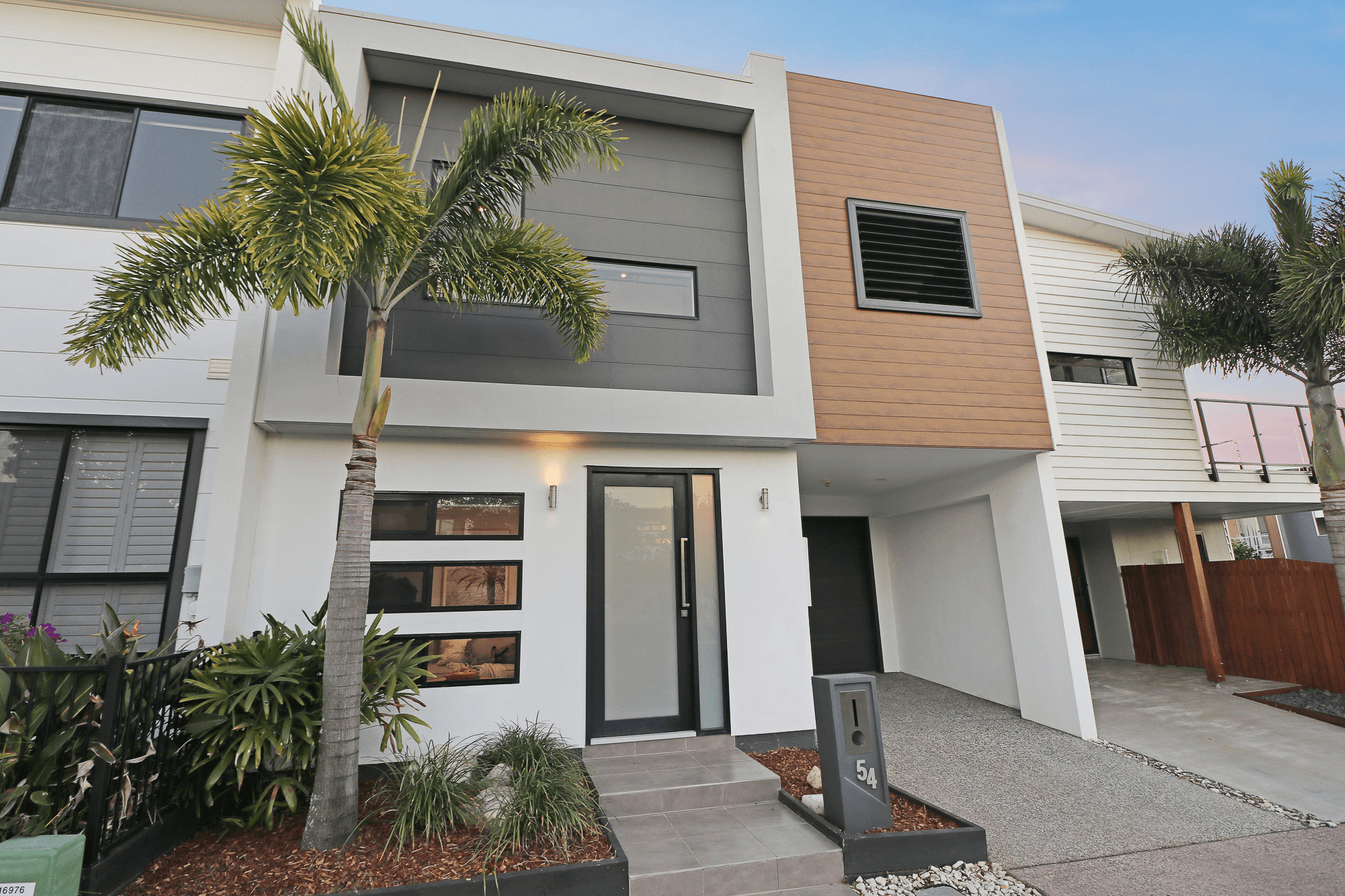 54 Mackenzie Dr, Maroochydore, QLD 4558