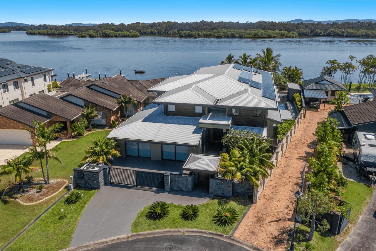 40 Palm Terrace, YAMBA, NSW 2464