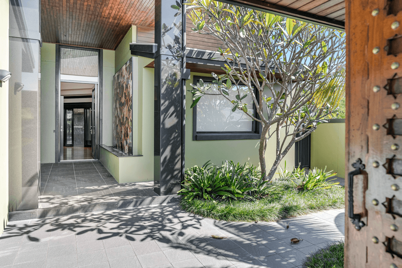 40 Palm Terrace, YAMBA, NSW 2464