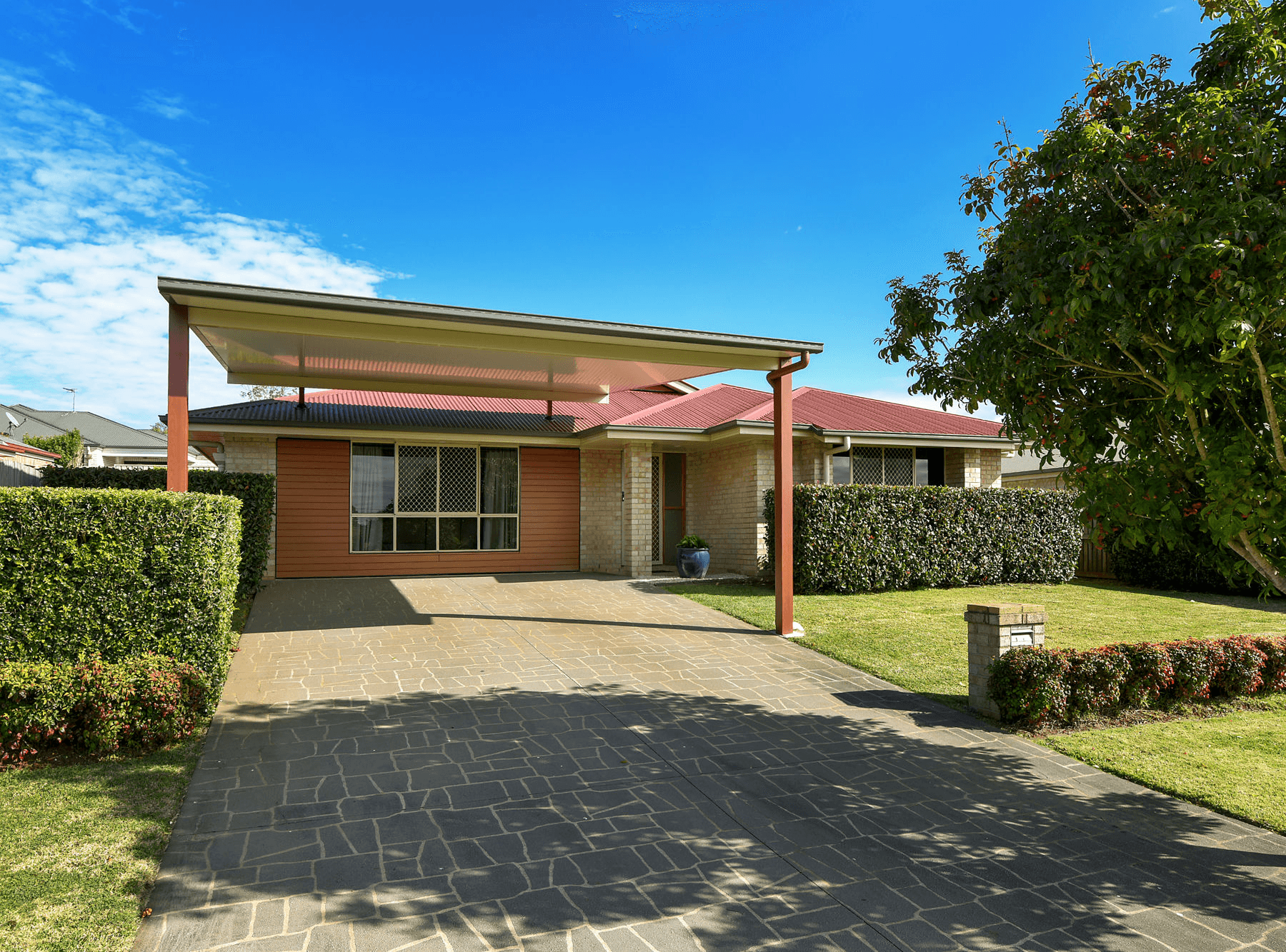 20 High Court Drive, WILSONTON HEIGHTS, QLD 4350