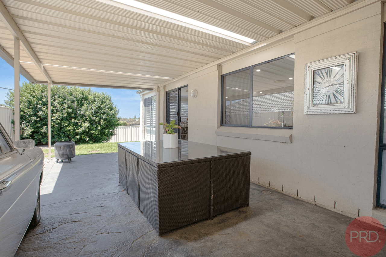 25 Pyalla Avenue, ABERGLASSLYN, NSW 2320