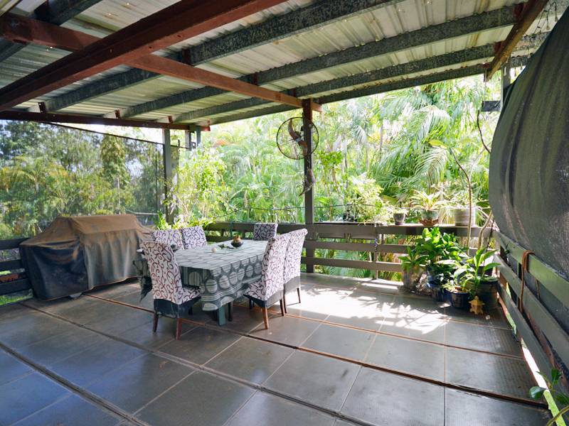 18 Hibiscus Ave, Trunding, QLD 4874