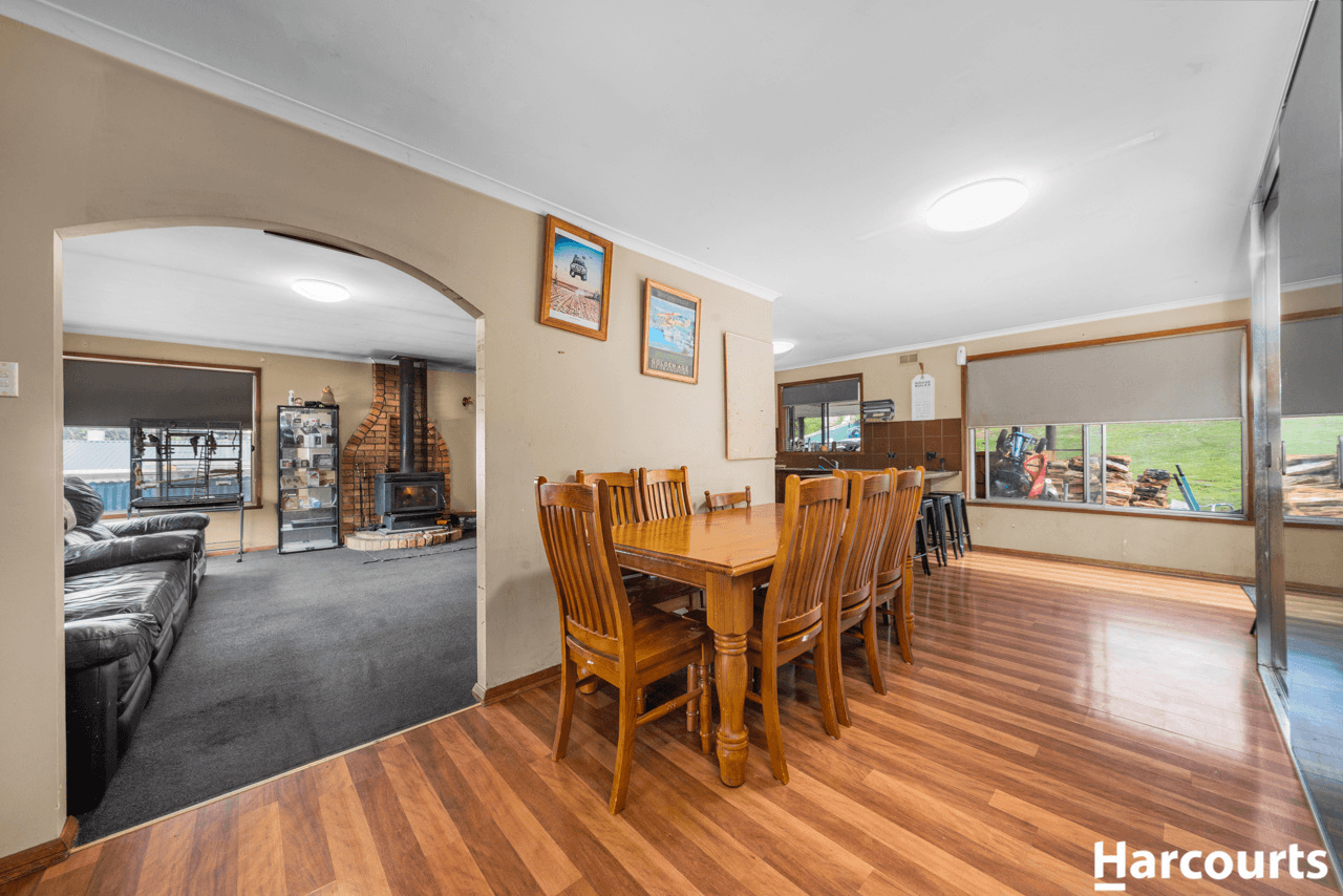 11 Vicary Place, ROKEBY, TAS 7019