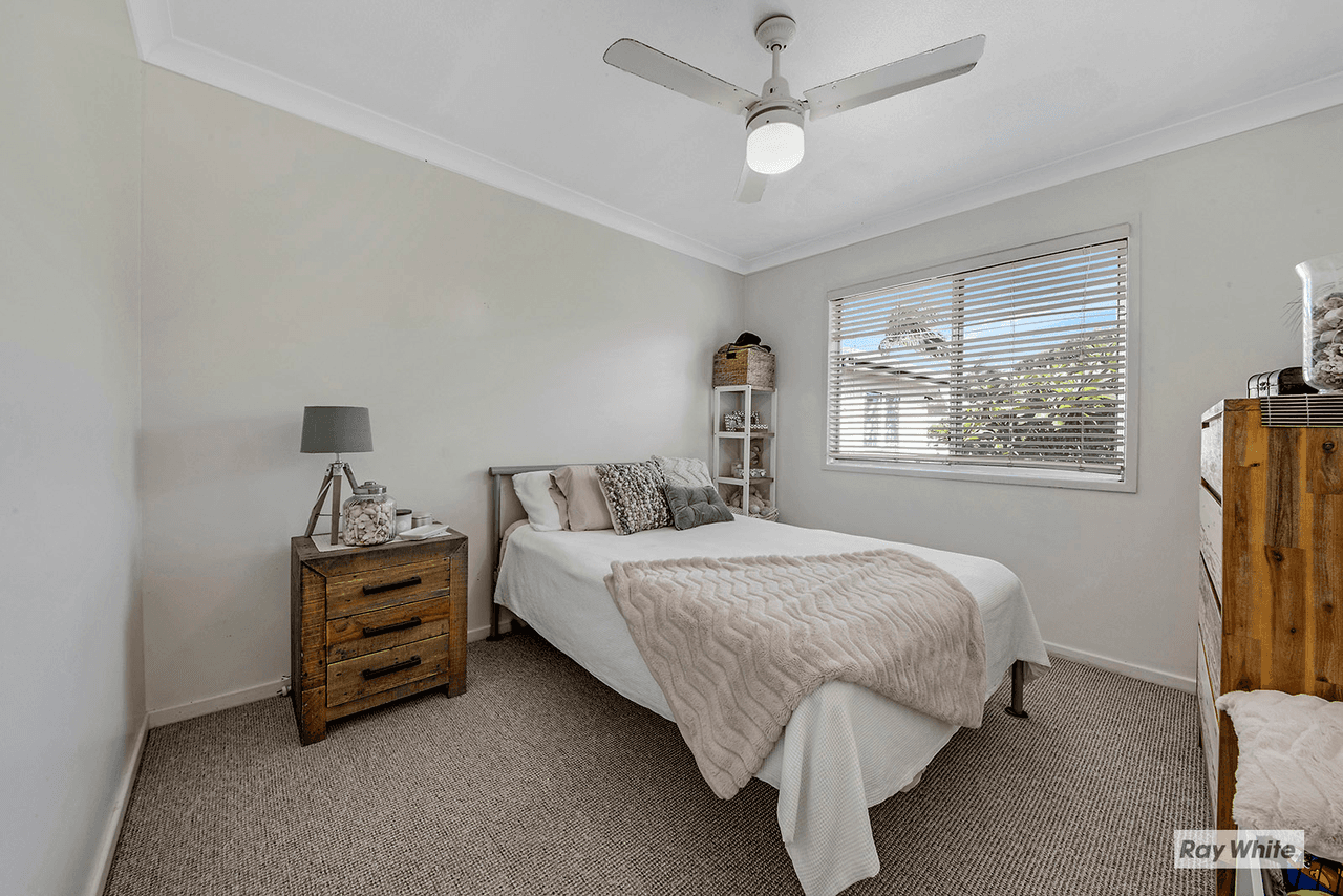 84 Esplanade, LAMMERMOOR, QLD 4703