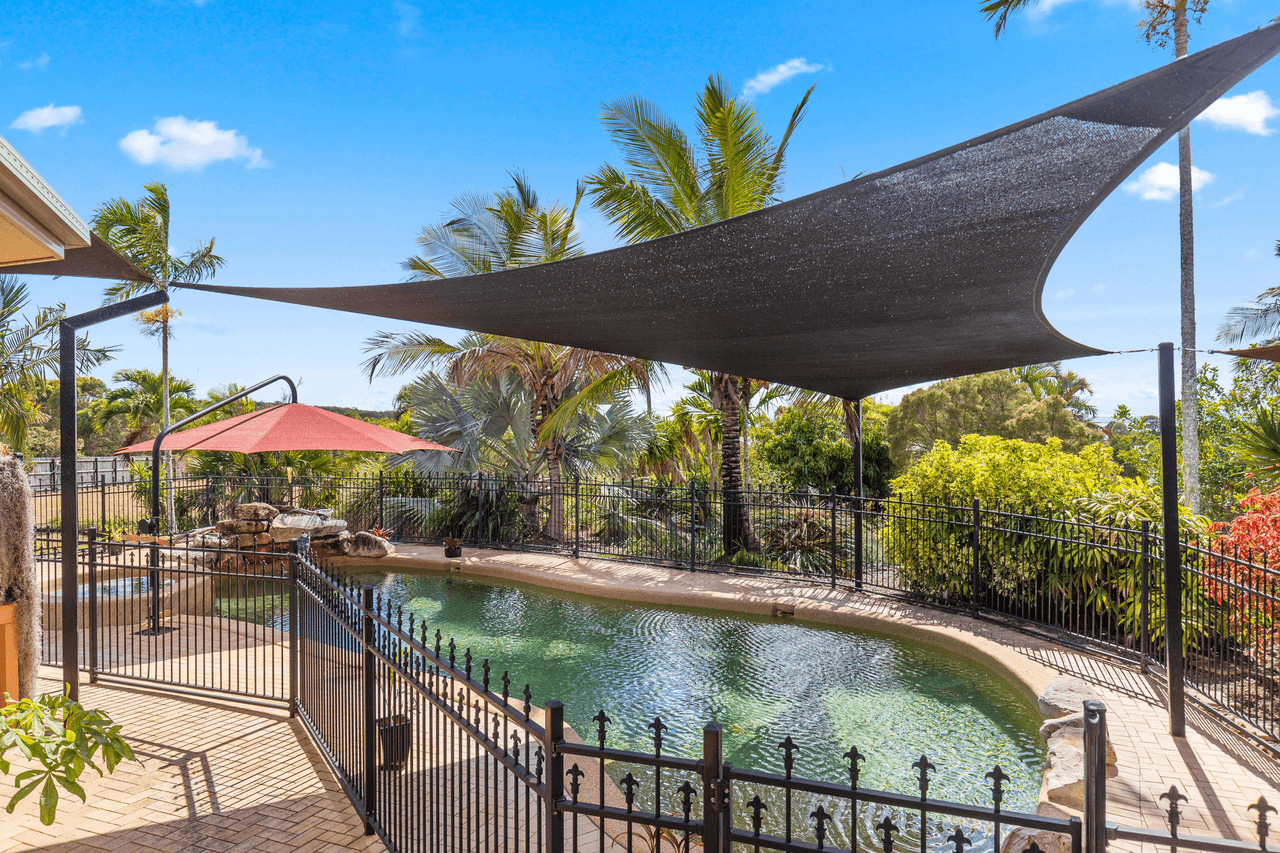 25 Woongoolbver Court, RIVER HEADS, QLD 4655