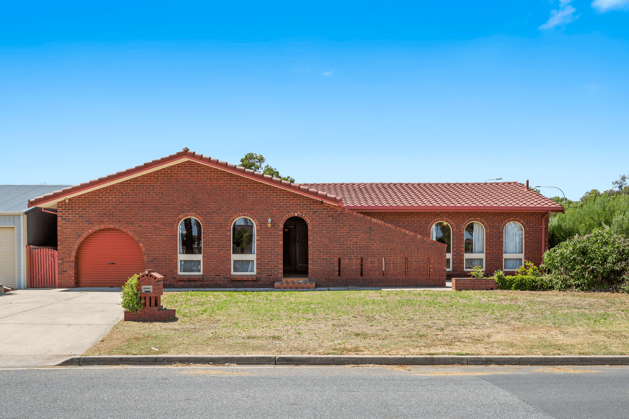2 Greenfield Crescent, WEST LAKES SHORE, SA 5020
