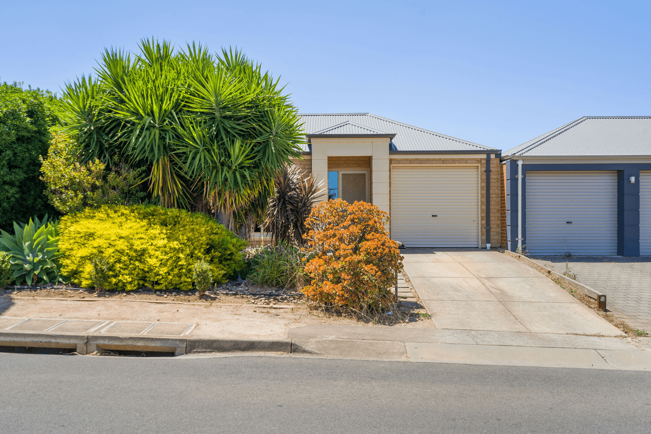 16 Chamberlain Drive, CHRISTIE DOWNS, SA 5164