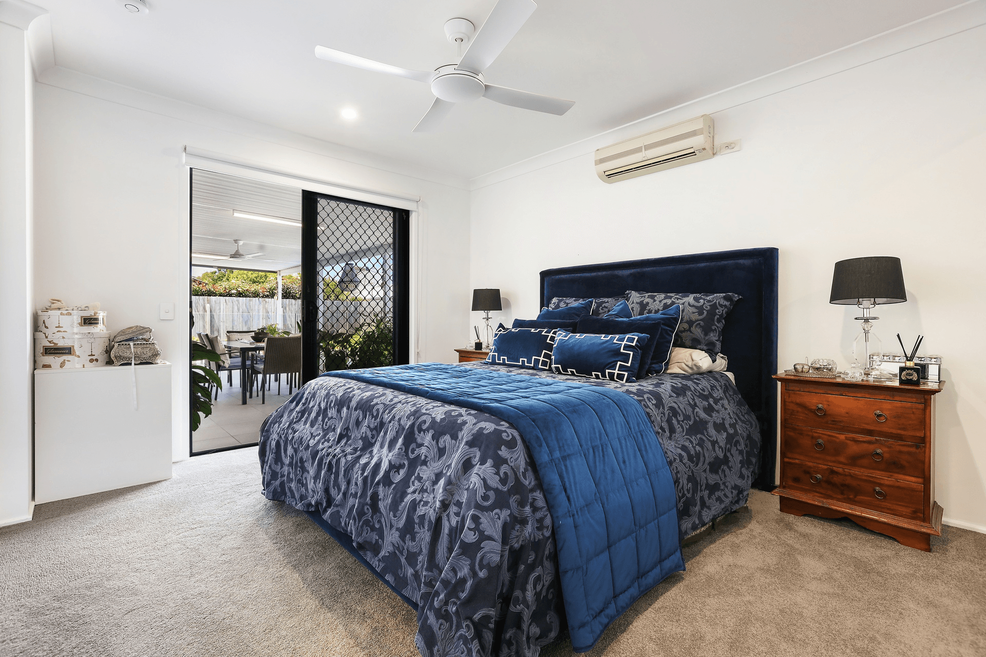 11 Cobb & Co Drive, OXENFORD, QLD 4210