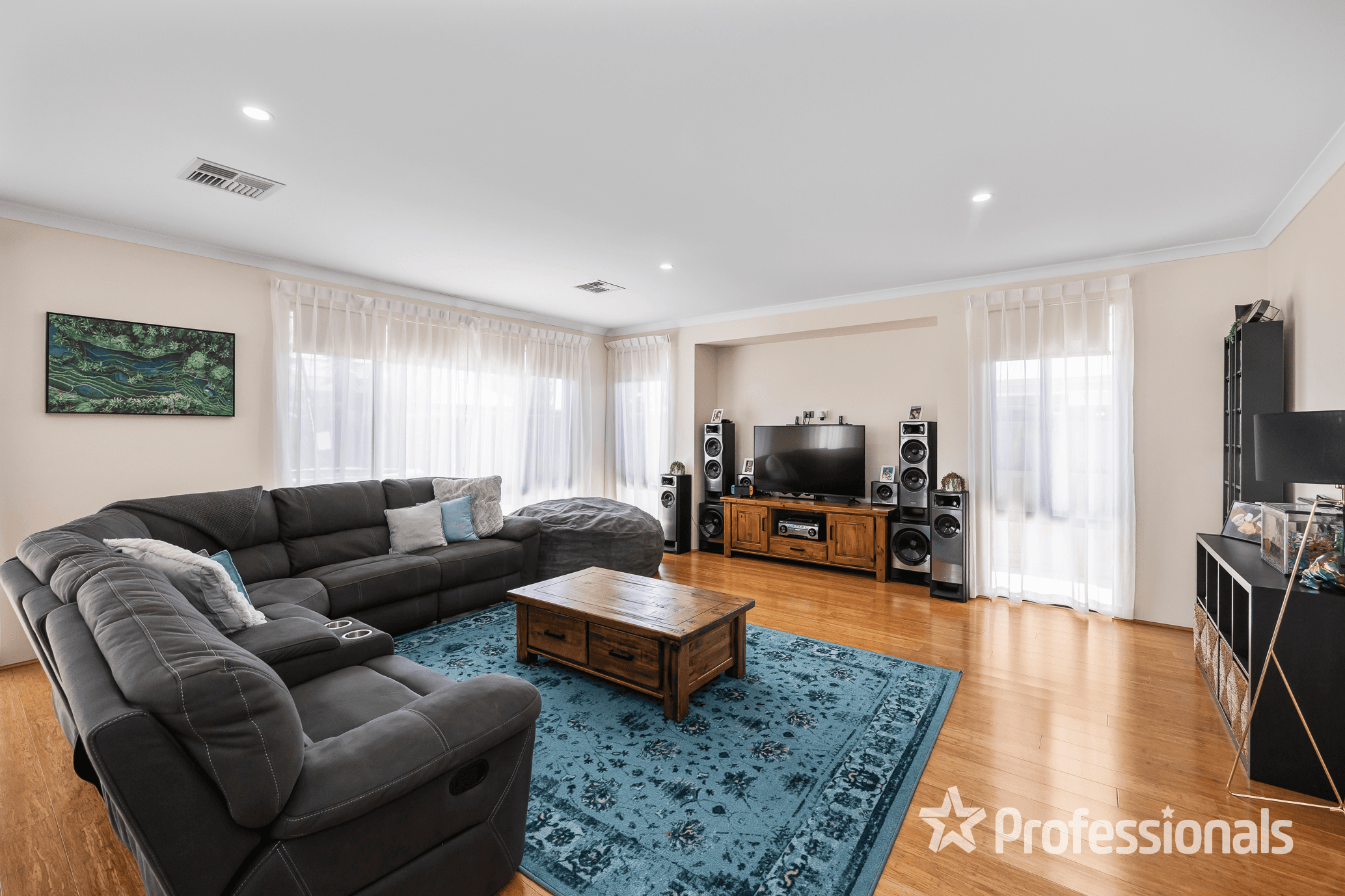 44 Jennapullin Crescent, ELLENBROOK, WA 6069