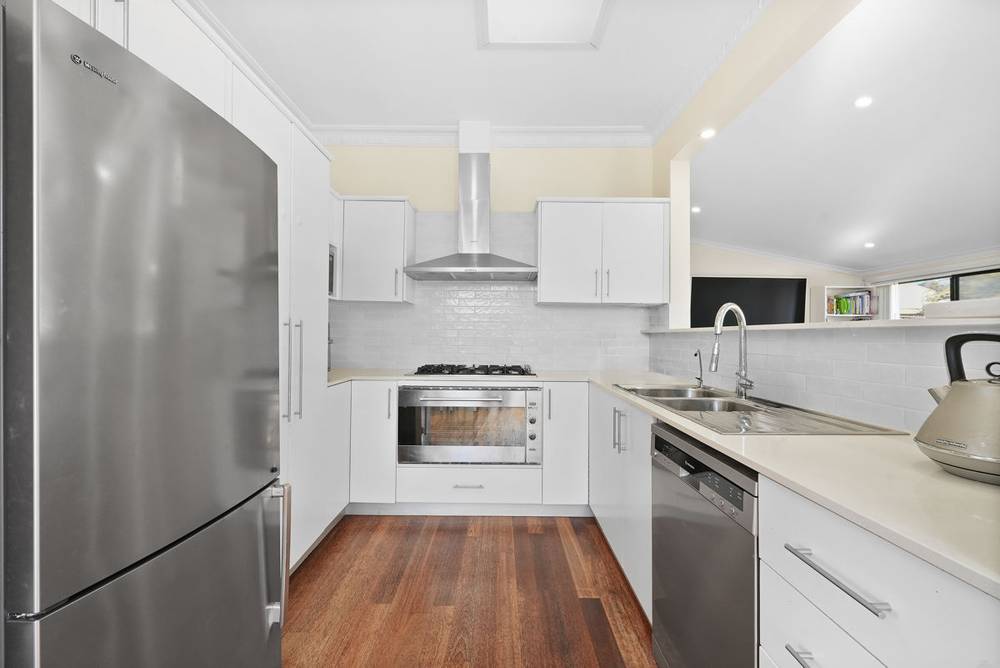 166 Adler Parade, GREYSTANES, NSW 2145