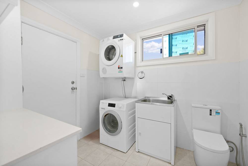 166 Adler Parade, GREYSTANES, NSW 2145