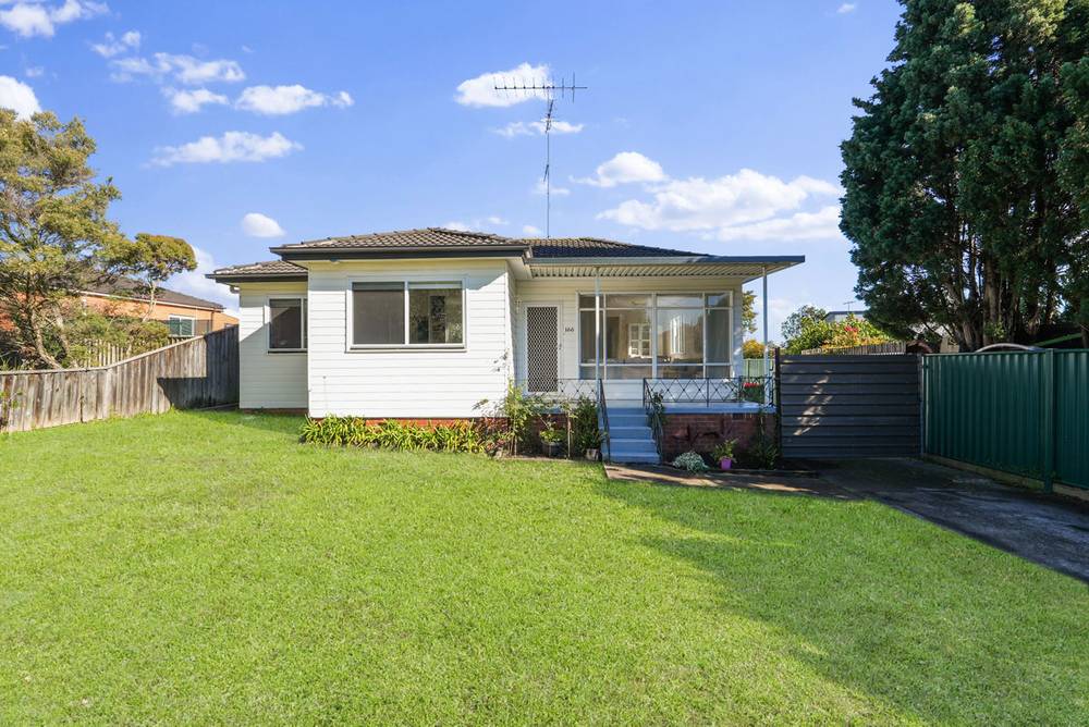 166 Adler Parade, GREYSTANES, NSW 2145