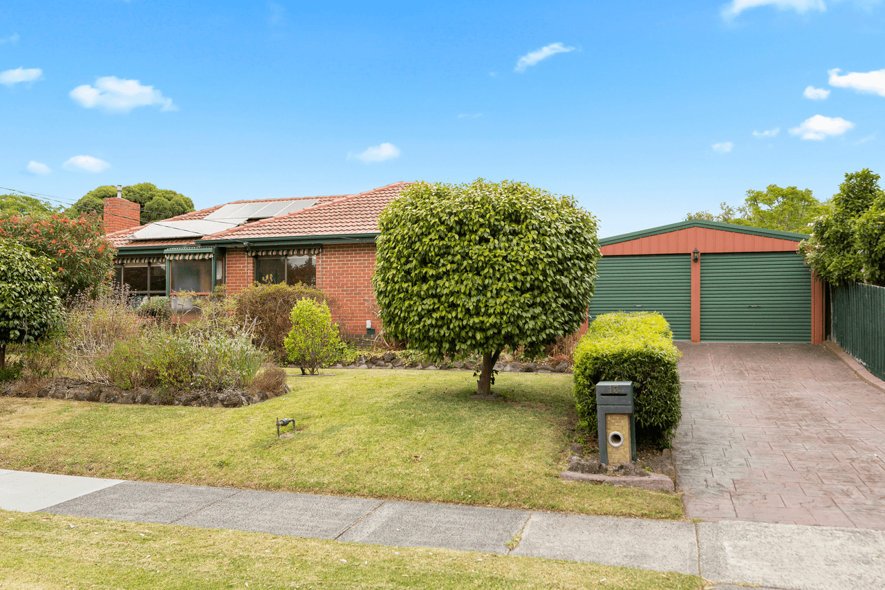 13 Dinsdale Road, BORONIA, VIC 3155