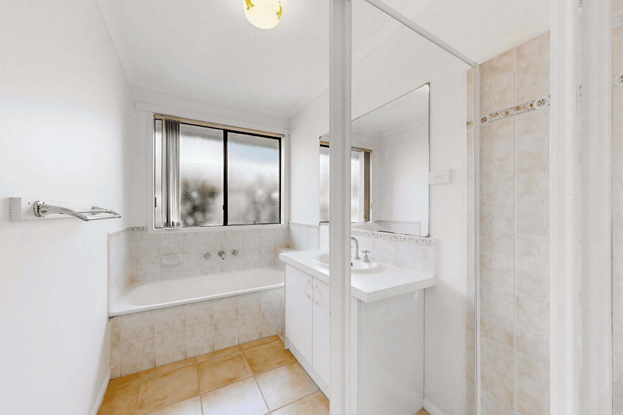 41 Redwood Avenue, HAMPTON PARK, VIC 3976