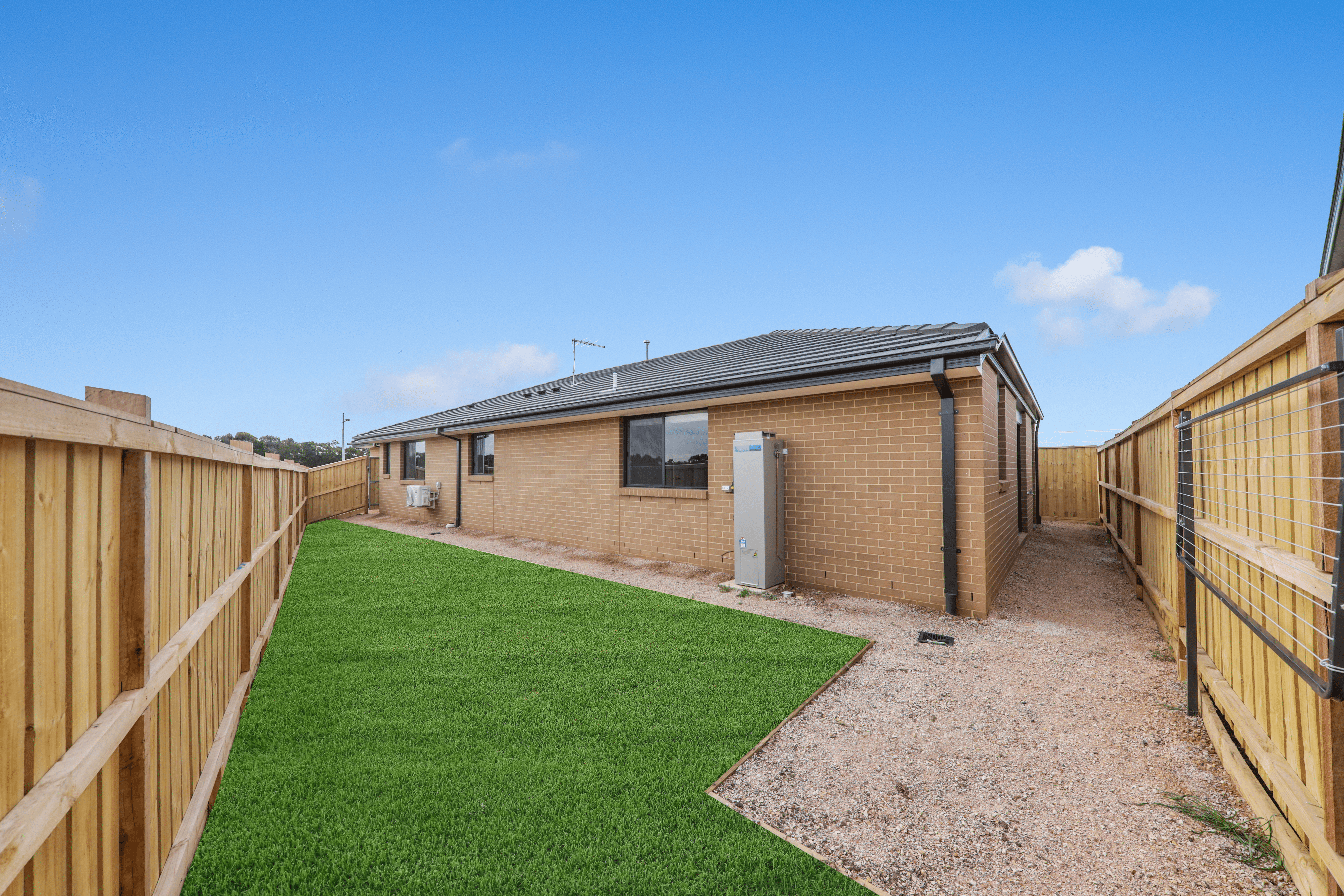 27 Flag Boulevard, TARNEIT, VIC 3029