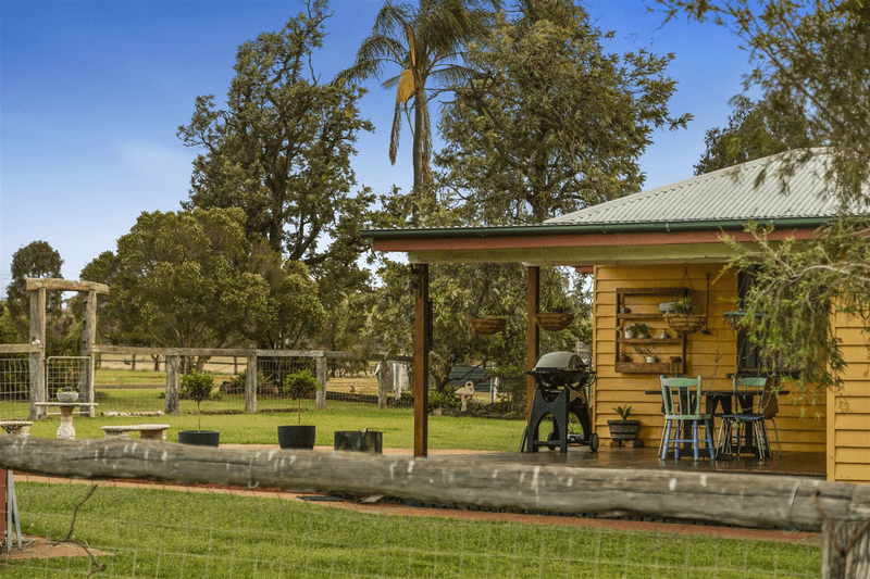 14021 New England Highway, East Greenmount, QLD 4359