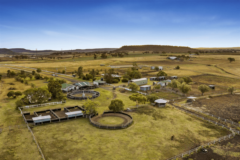 14021 New England Highway, East Greenmount, QLD 4359