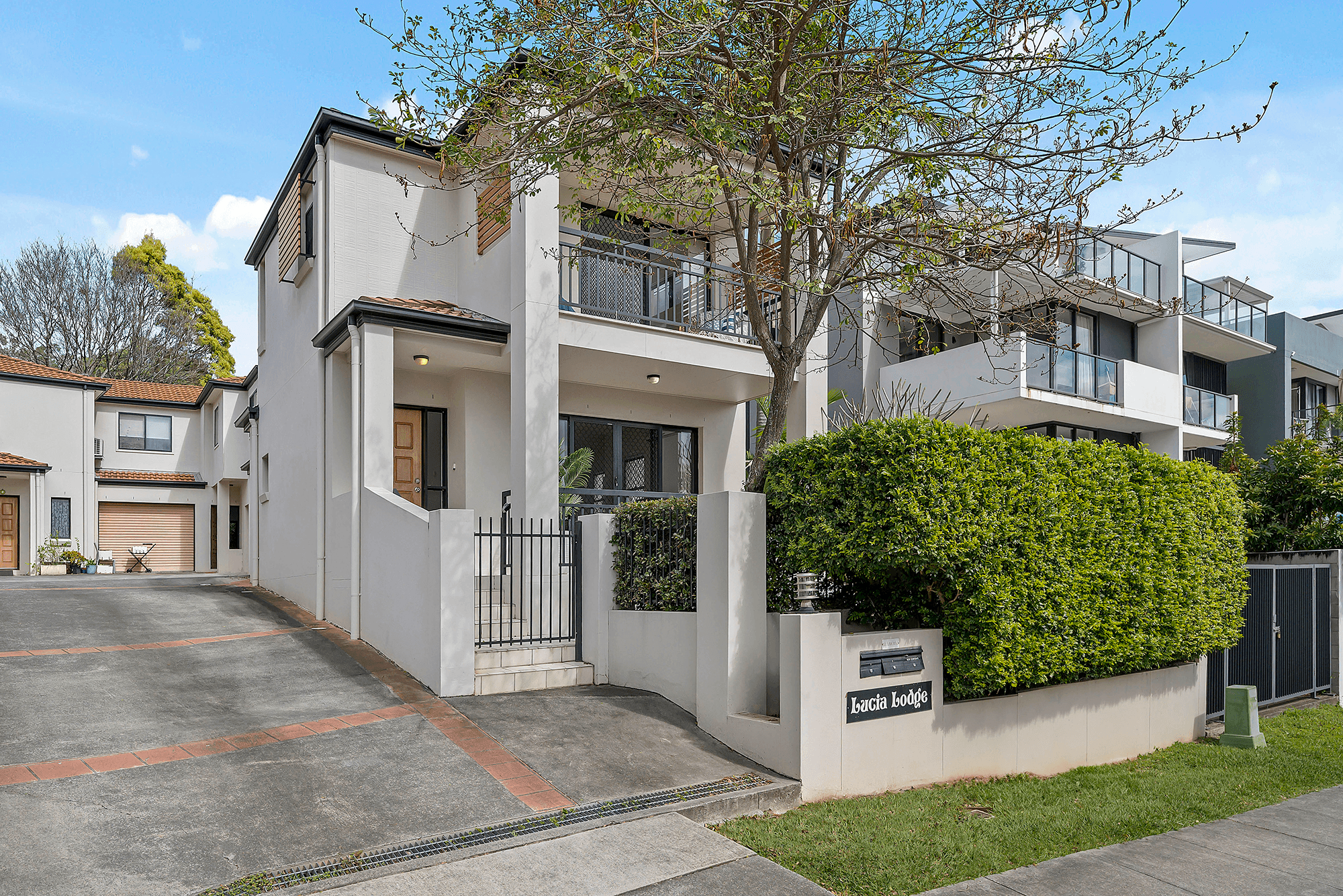 1/77 Depper Street, ST LUCIA, QLD 4067