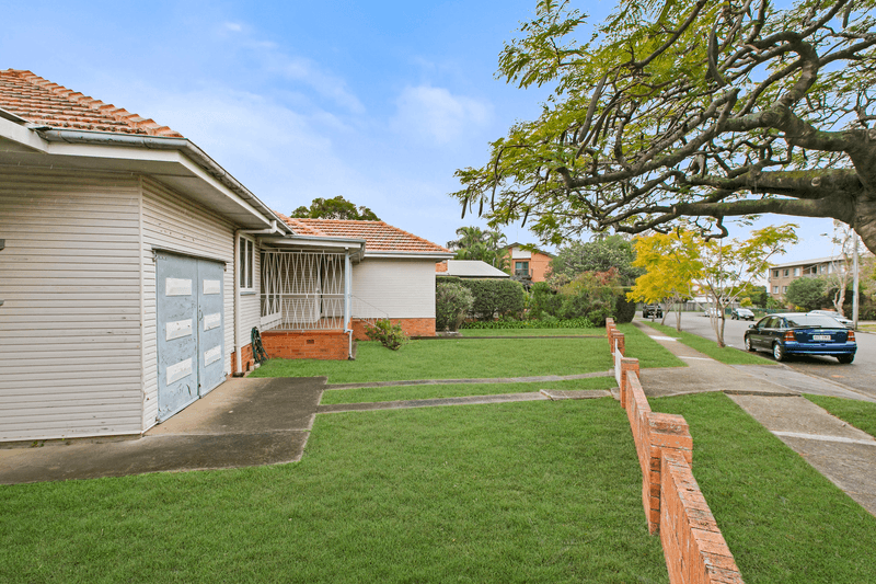 24 Victoria Street, Clayfield, QLD 4011