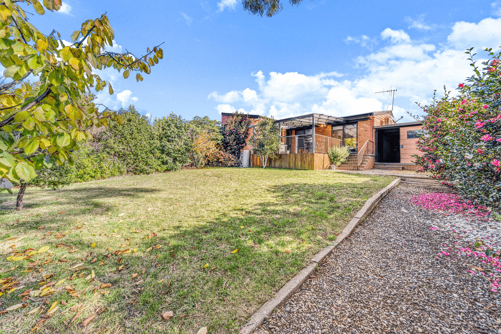 14 Montagu Place, EVATT, ACT 2617