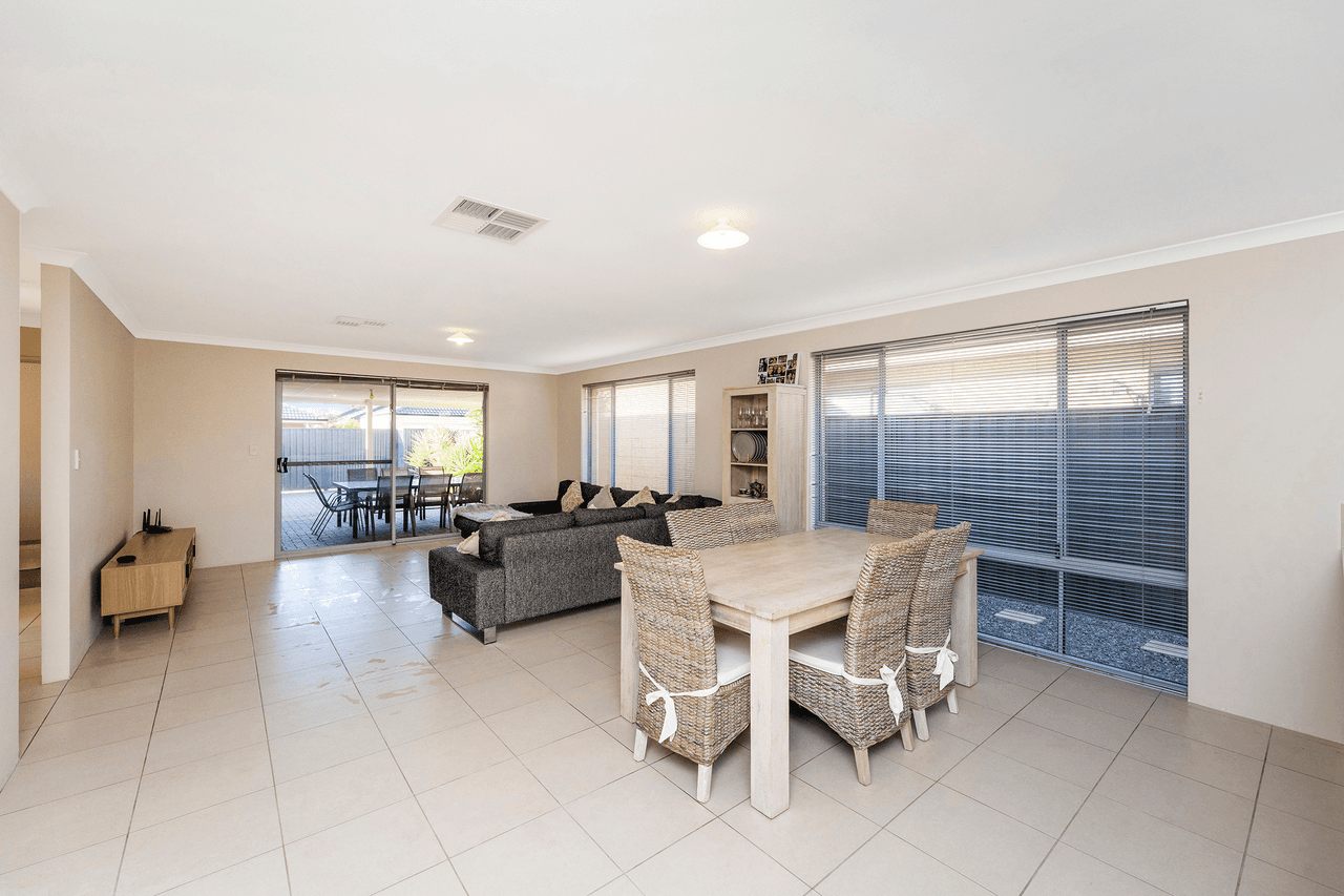 4 Saxon Lane, BALDIVIS, WA 6171