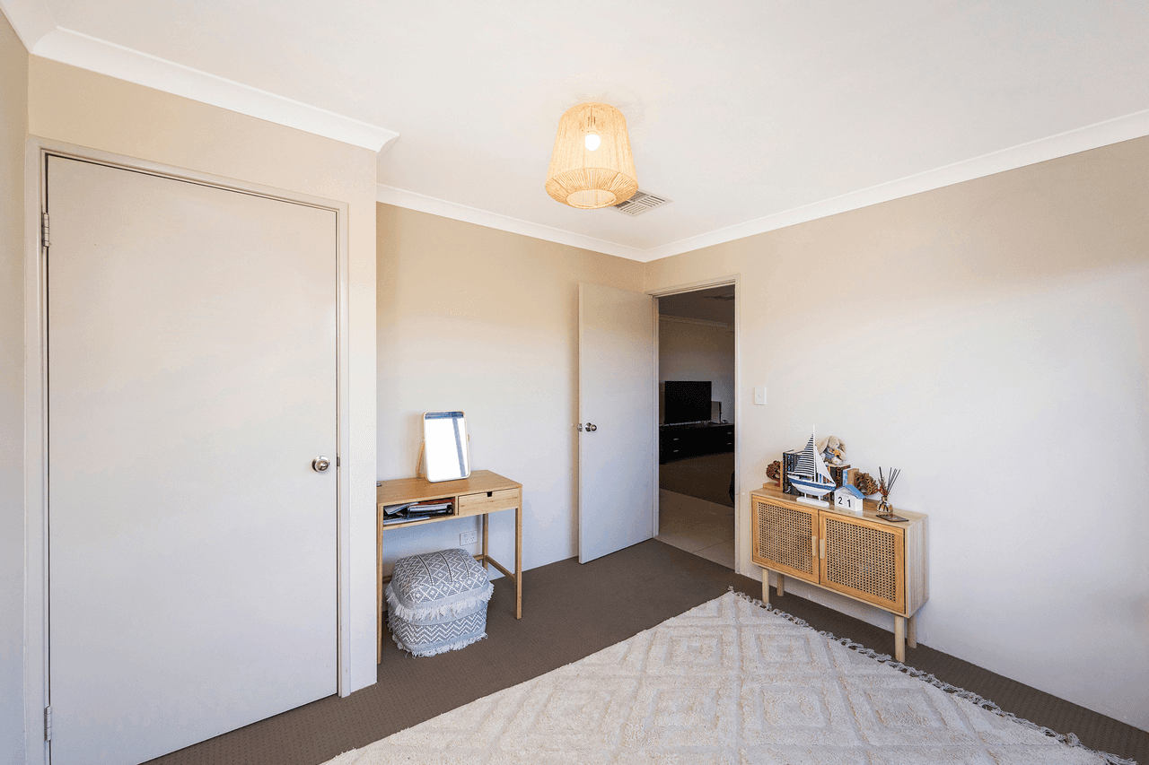 4 Saxon Lane, BALDIVIS, WA 6171