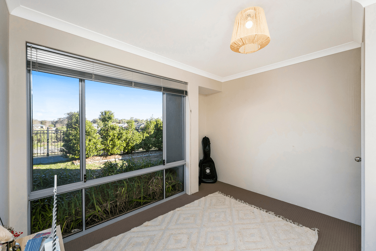 4 Saxon Lane, BALDIVIS, WA 6171
