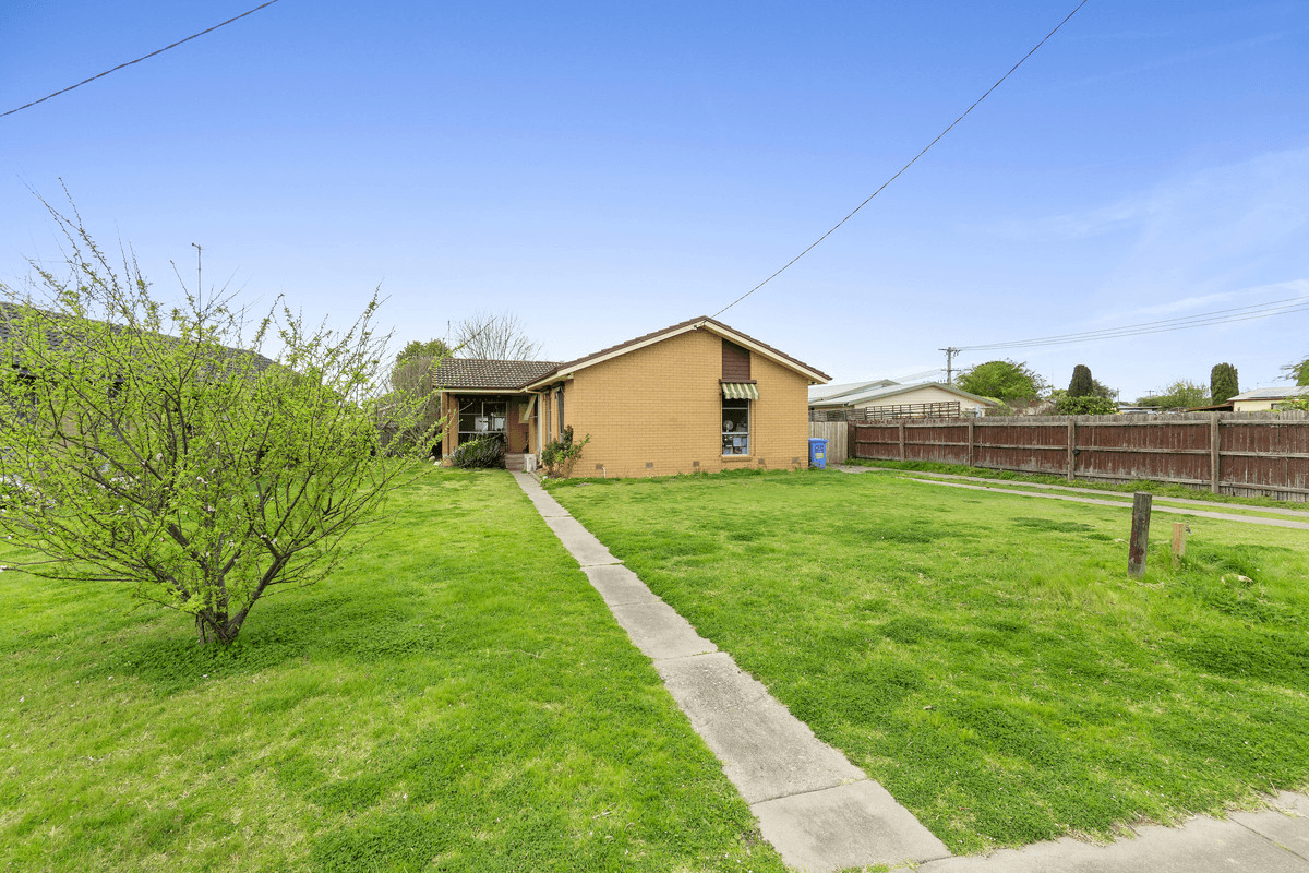 98 Carpenter Street, MAFFRA, VIC 3860