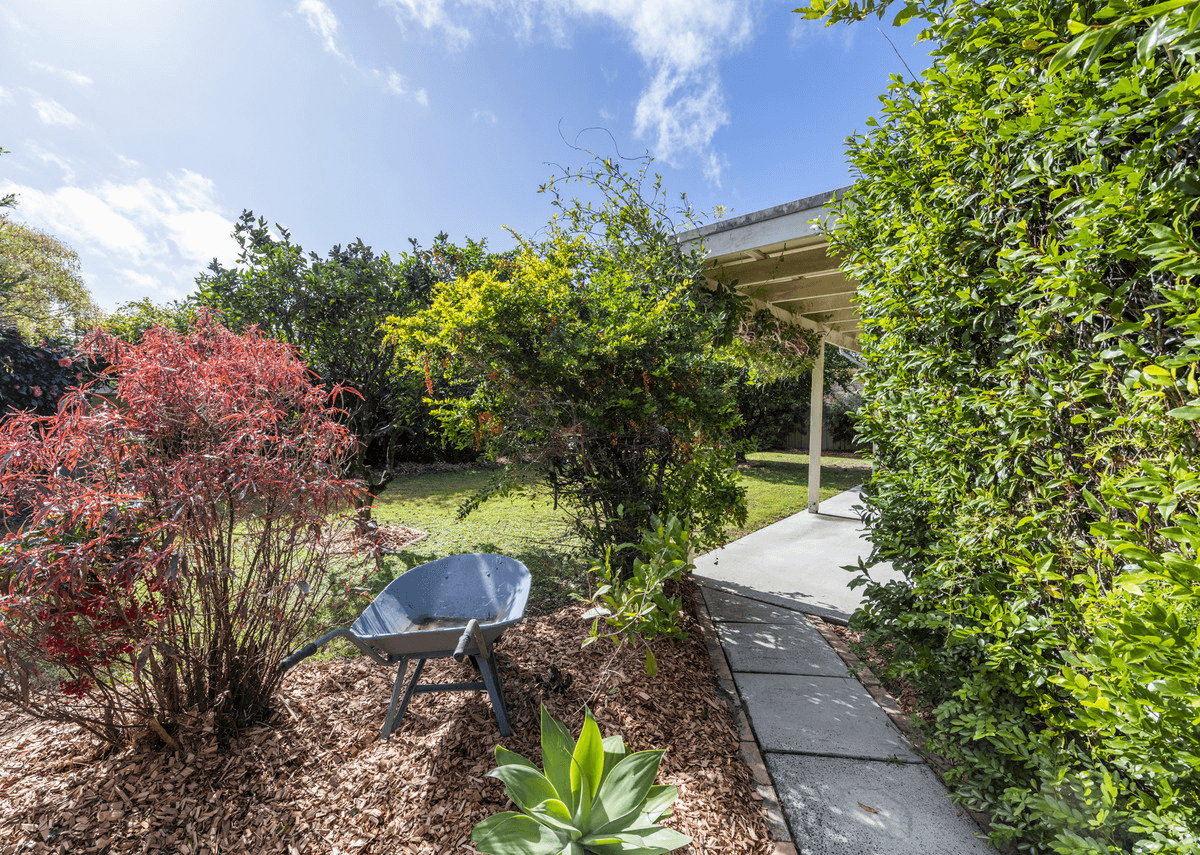 23 HERON Court, YAMBA, NSW 2464