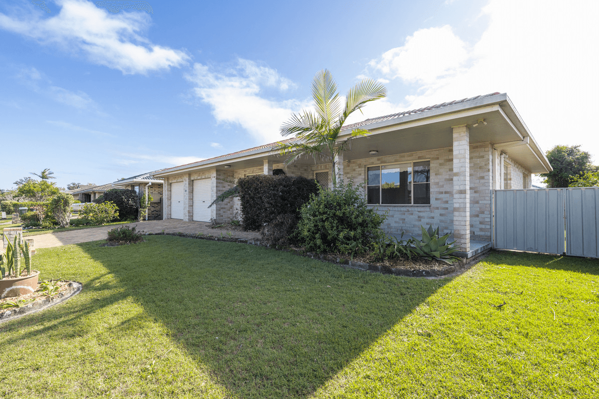 23 HERON Court, YAMBA, NSW 2464