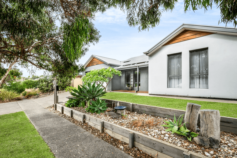 11 Burton Bank, Aldinga Beach, SA 5173