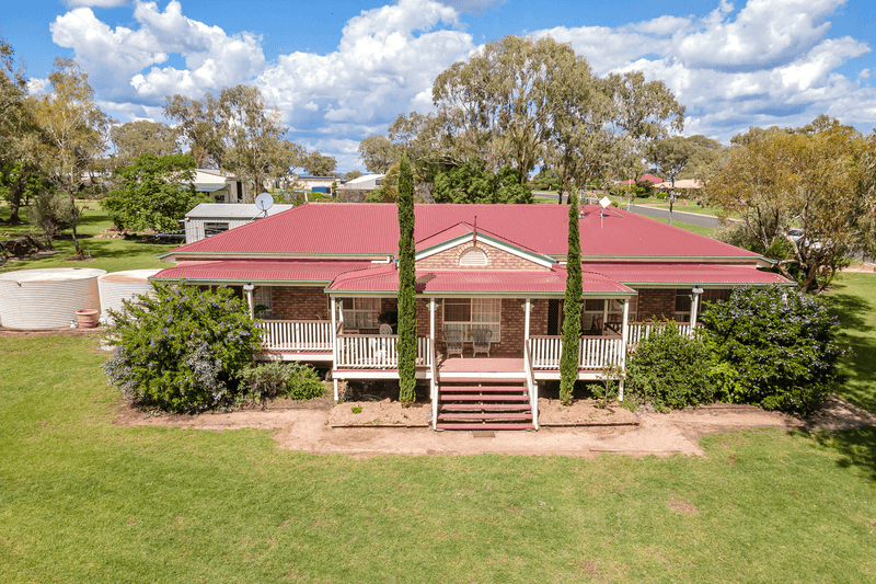 11 Sussex Drive, OAKEY, QLD 4401
