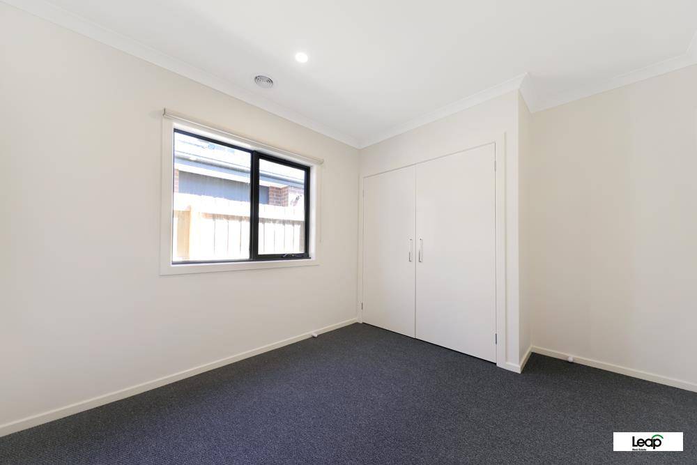 27 Vecchio Parkway, Wallan, VIC 3756