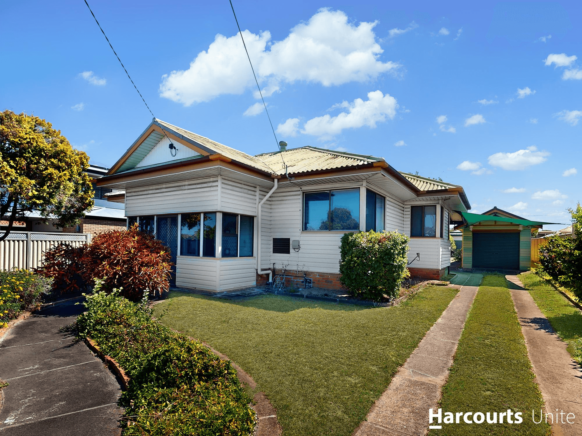 361 Oxley Avenue, MARGATE, QLD 4019