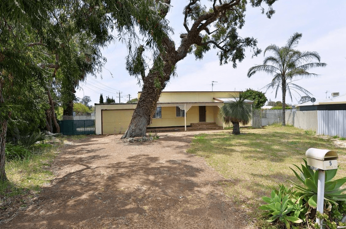 5 Rees Place, Wannanup, WA 6210