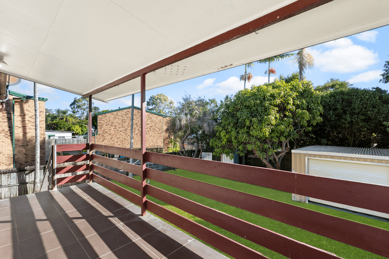 8  Seaview Parade, DECEPTION BAY, QLD 4508