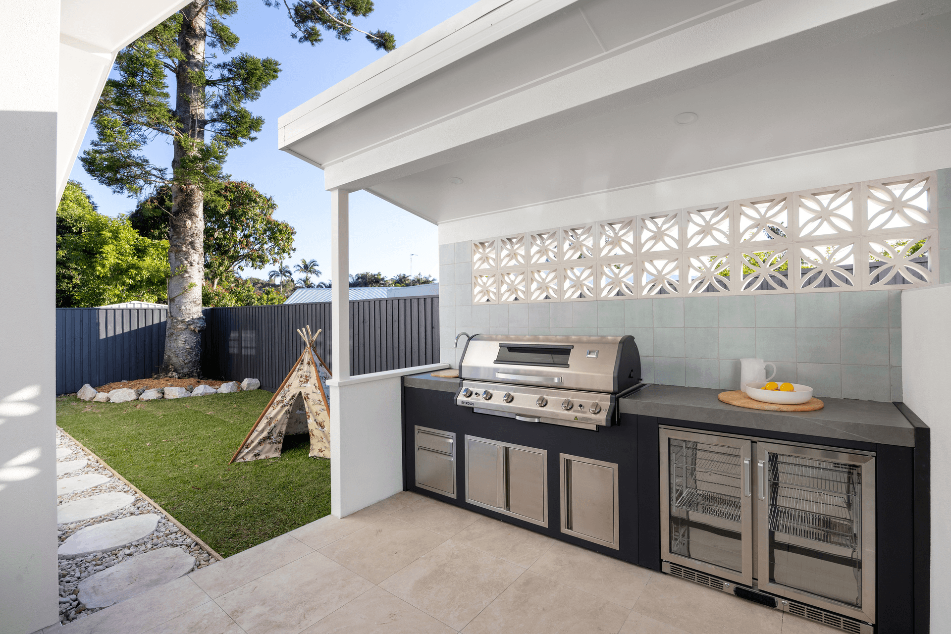 6 David Street, Noosa Heads, QLD 4567