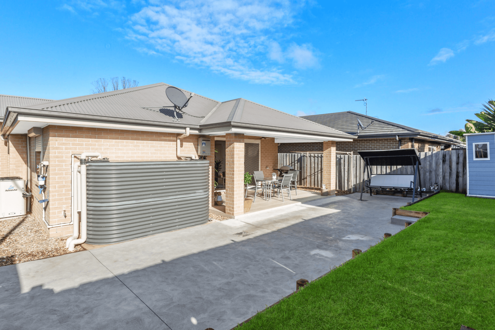 24 Jackson Crescent, Elderslie, NSW 2570